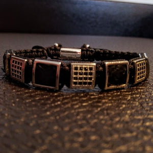 Square whithe gold black croco